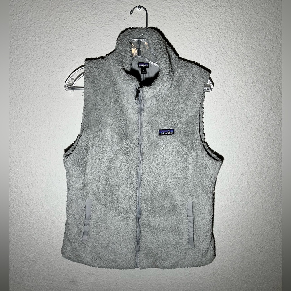 Women’s Gray Patagonia Teddy Vest Size XL